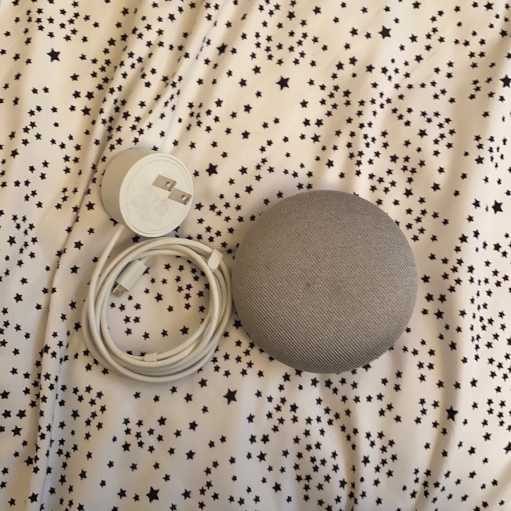 White google home mini